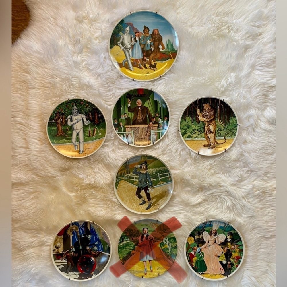 Vintage Wizard of Oz Collector’s Plates by Portraitist James Auckland | Knowles
